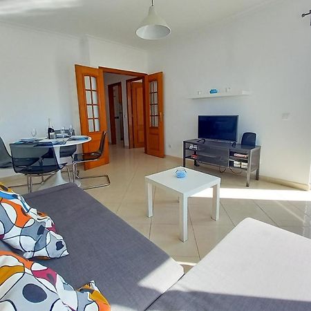 Colina Ferias- Garagem & Wifi Apartment Quarteira Exterior photo